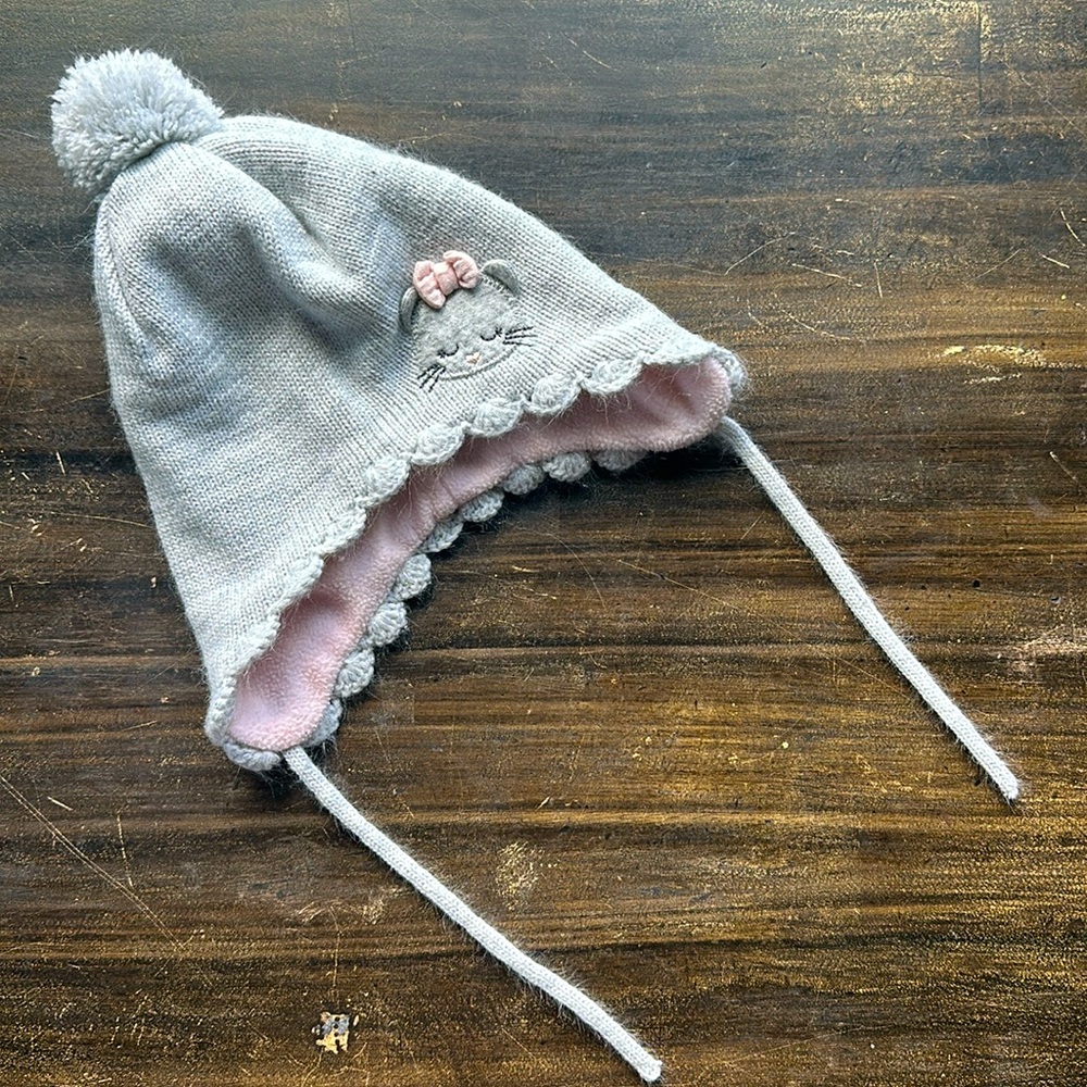 🎈3 for $10🎈H&M Winter Pompom Hat Silver Grey, fleece lining Embroidered KittyCat